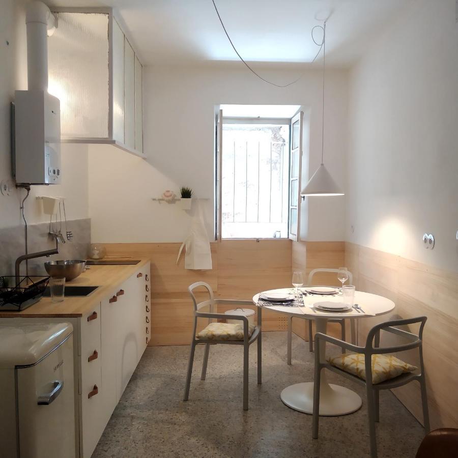 Apt Slow City Hostel Понтеведра Экстерьер фото