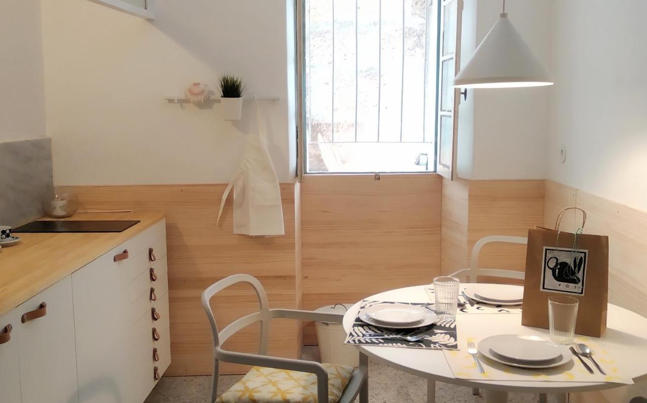 Apt Slow City Hostel Понтеведра Экстерьер фото